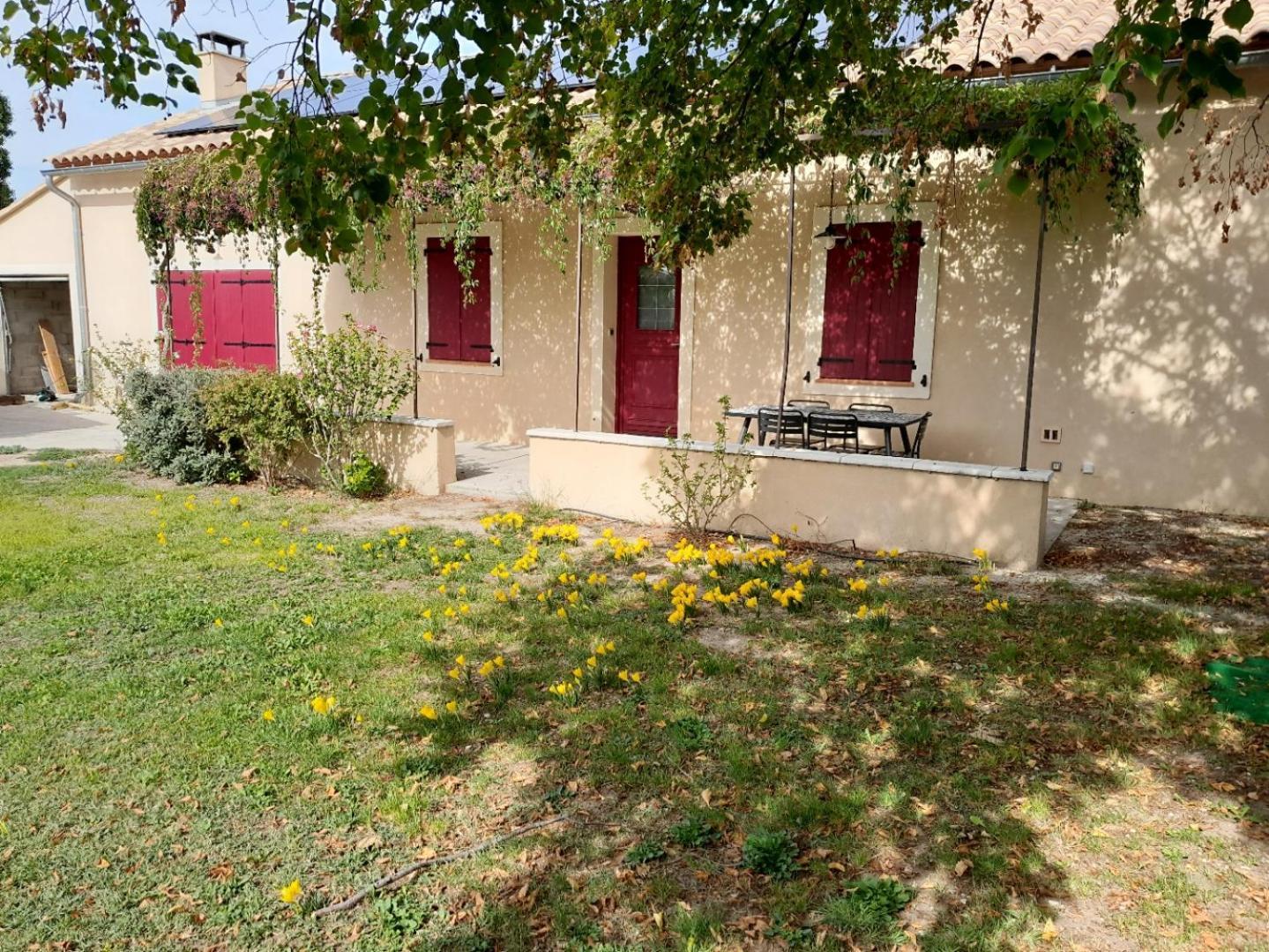 Mas La Gentille: Countryside Retreat with Pool and Private Garden Pernes-les-Fontaines Exterior photo
