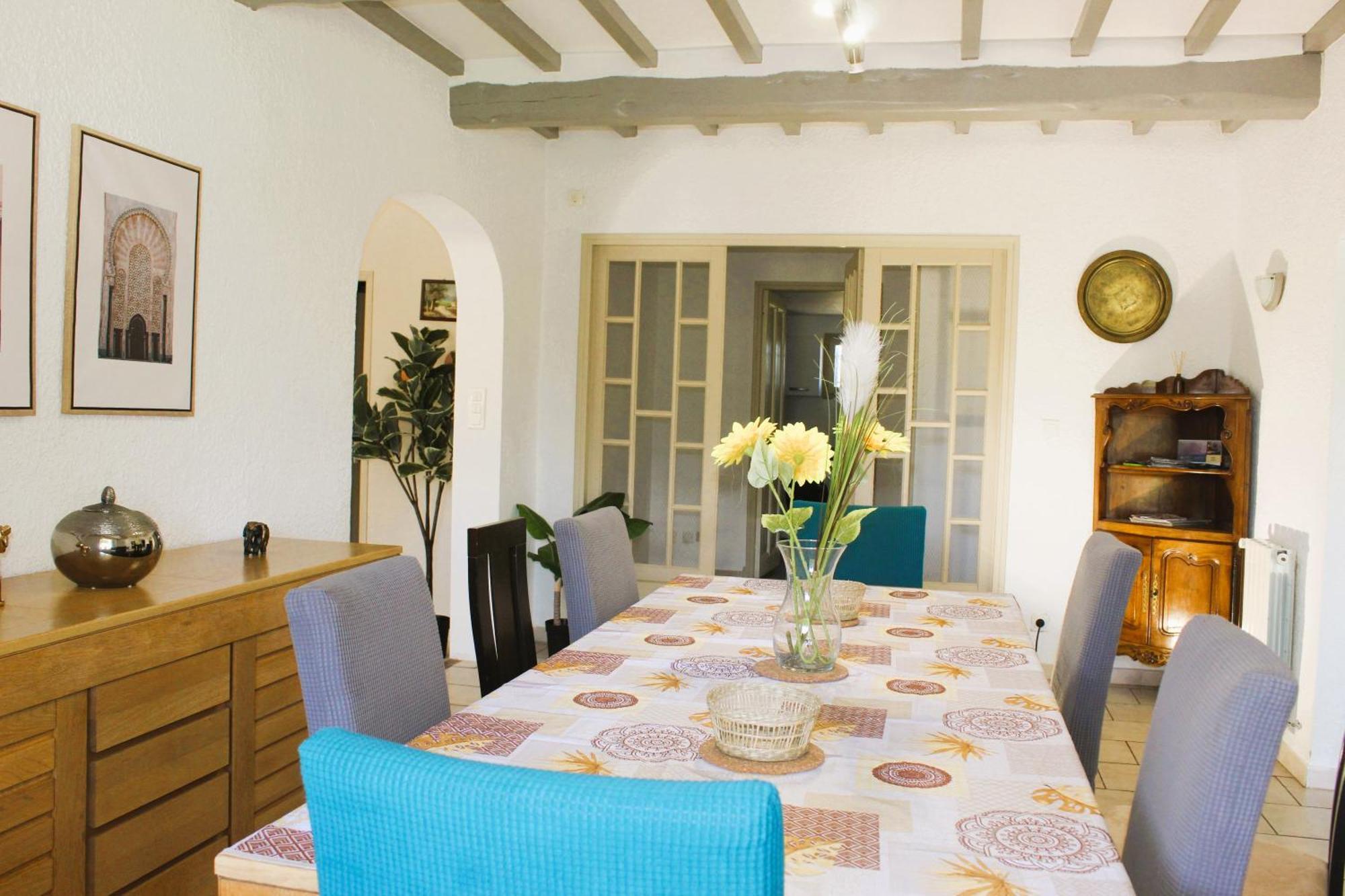 Mas La Gentille: Countryside Retreat with Pool and Private Garden Pernes-les-Fontaines Exterior photo